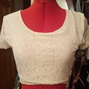 Frenchi Cream Lace Crop Top Size M